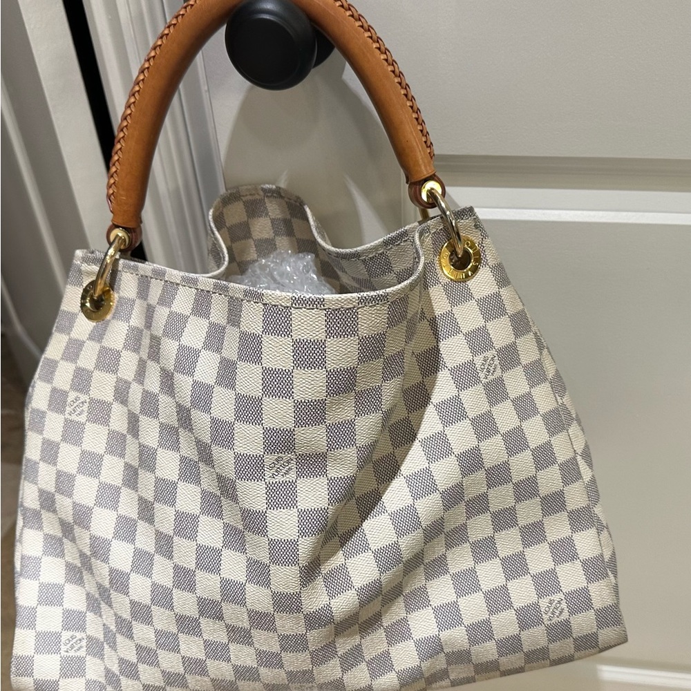 Louis Vuitton Damier Azur Artsy GM